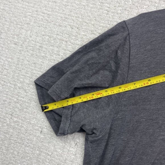 Y2K Volcom Men's Shirt Size M Grey Short Sleeve Crew Neck Skater Graphic Tee - Picture 10 of 10